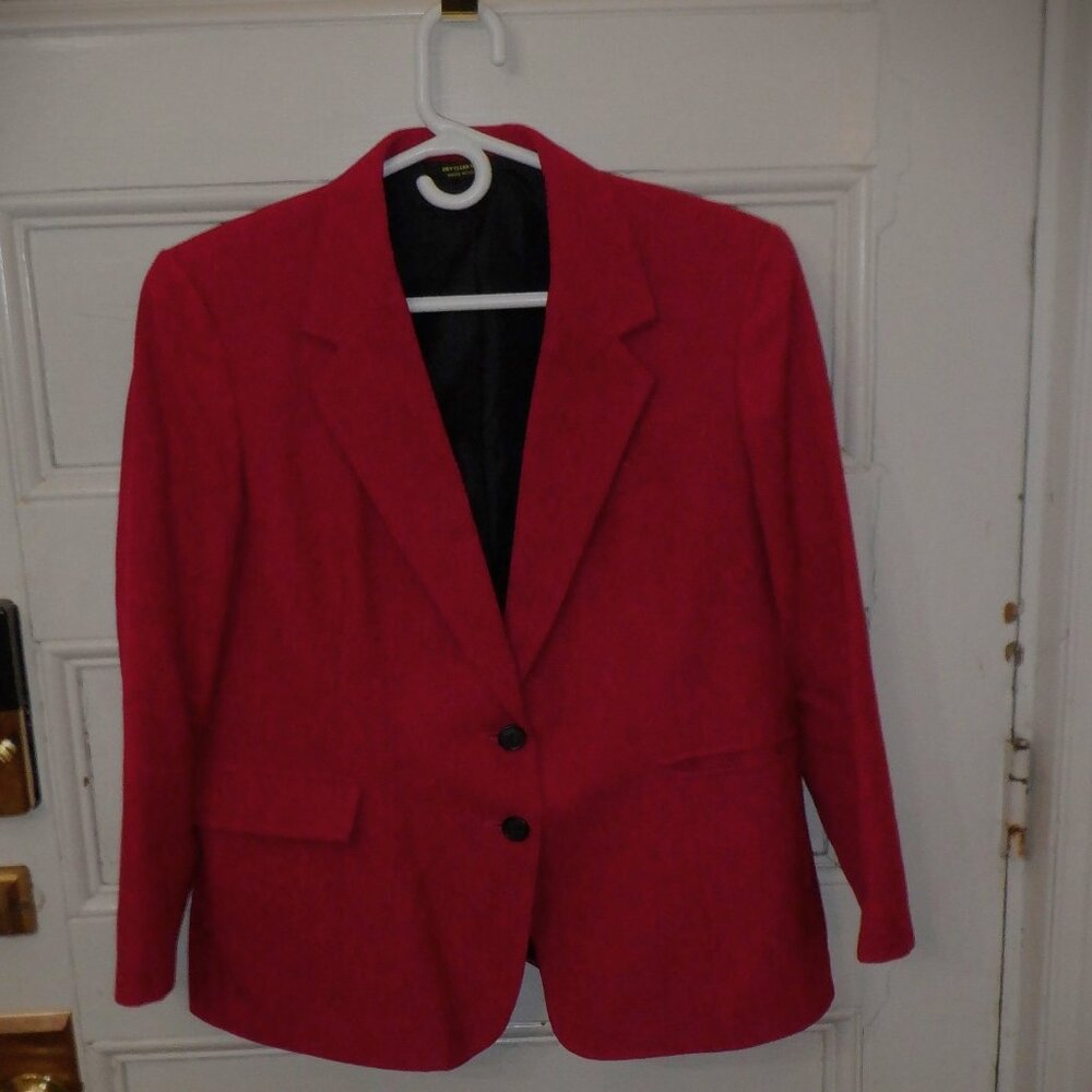 ~~~ RED TAYLOR / BLAZER ~~~ Colour is Deep Red